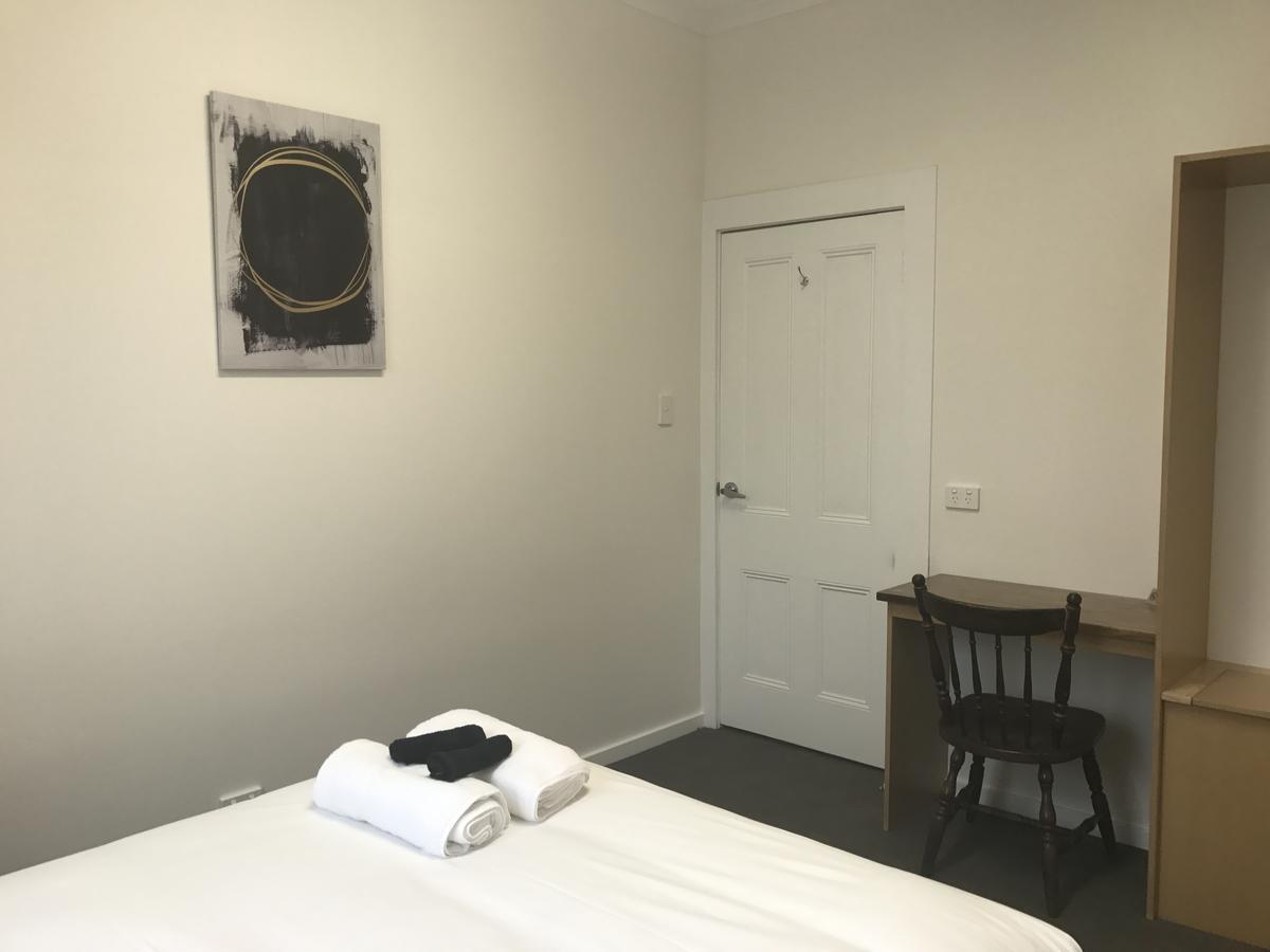 Okeefes Hotel Backpackers Launceston Exterior photo